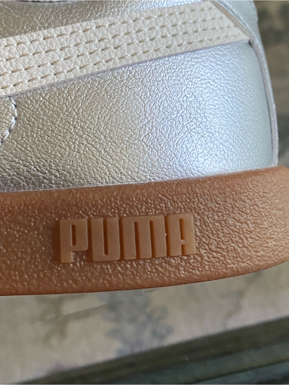 EUC PUMA CLUB II ERA SILVER METALLIC SNEAKERS SIZE 8 - Picture 7 of 9